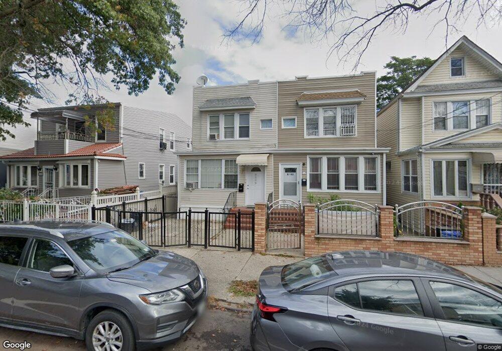 9509 104th St, Ozone Park, NY 11416 - photo 1