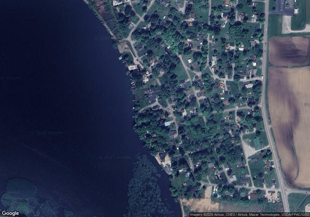 524 Lake Shore Blvd, Thornville, OH 43076 - photo 1