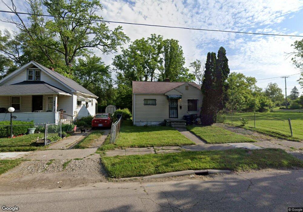 513 E Austin Ave, Flint, MI 48505 - photo 1