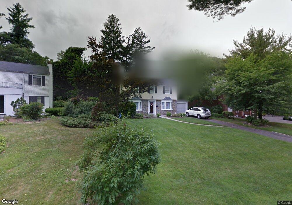 43 Knickerbocker Rd, Manhasset, NY 11030 - photo 1