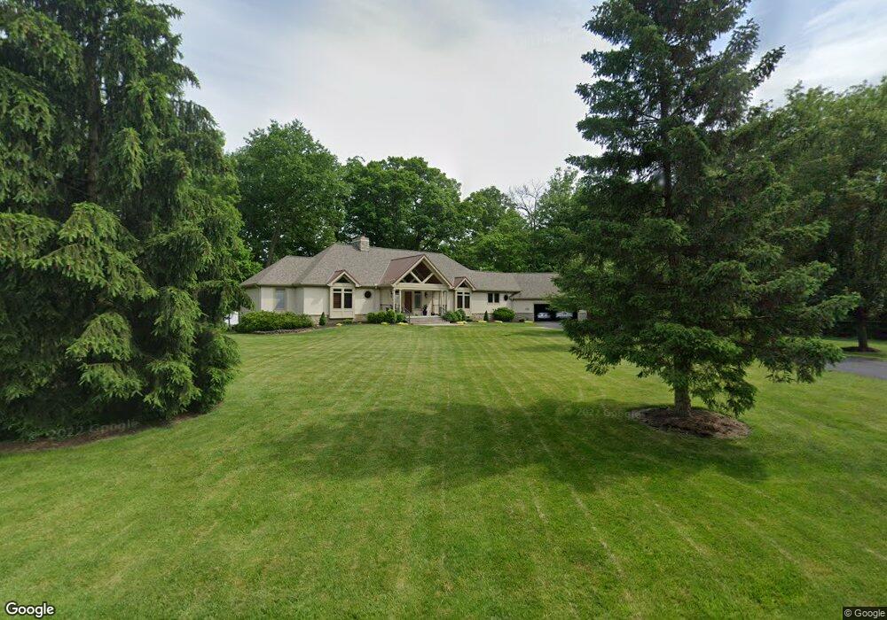 5705 Griffiths Ln, Powell, OH 43065 - photo 1