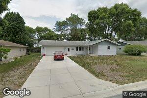 709 W Circle Dr, Montgomery, MN 56069