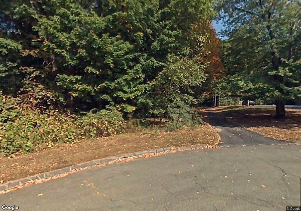 16 Sedgewood Rd, Avon, CT 06001 - photo 1