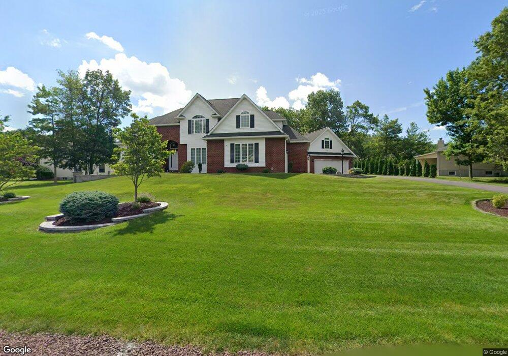 221 Circle Dr, Mountain Top, PA 18707 - photo 1