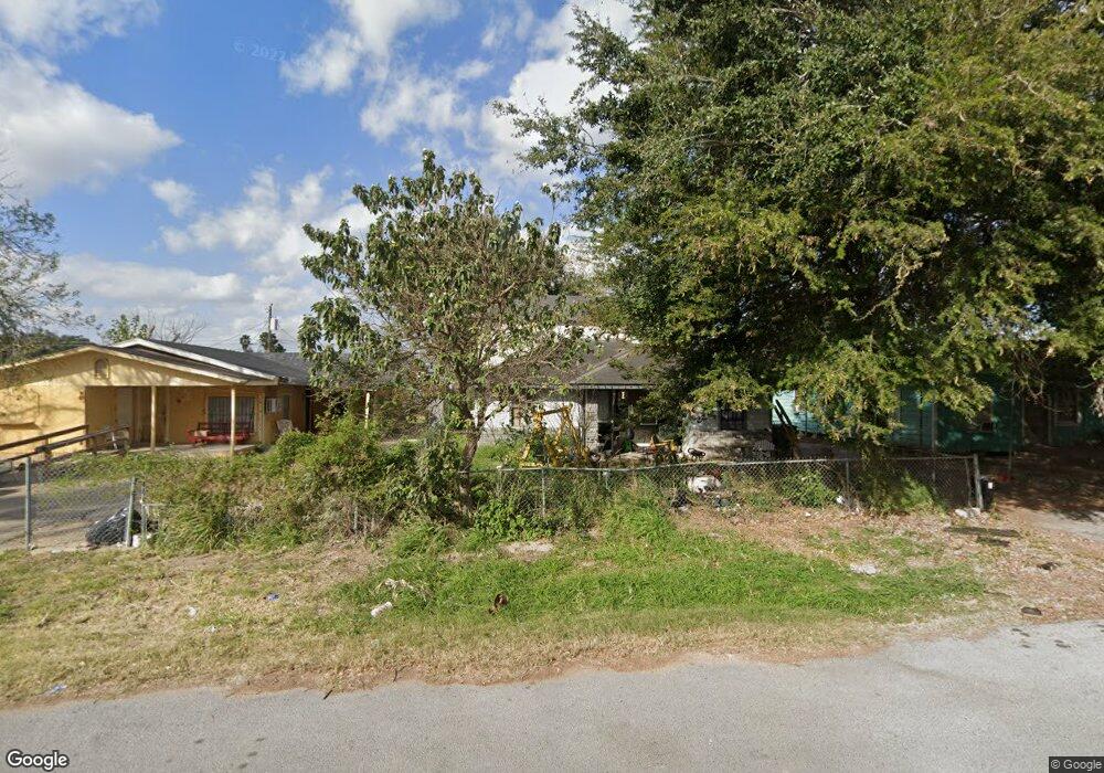 3008 W Ash St, Weslaco, TX 78596 - photo 1