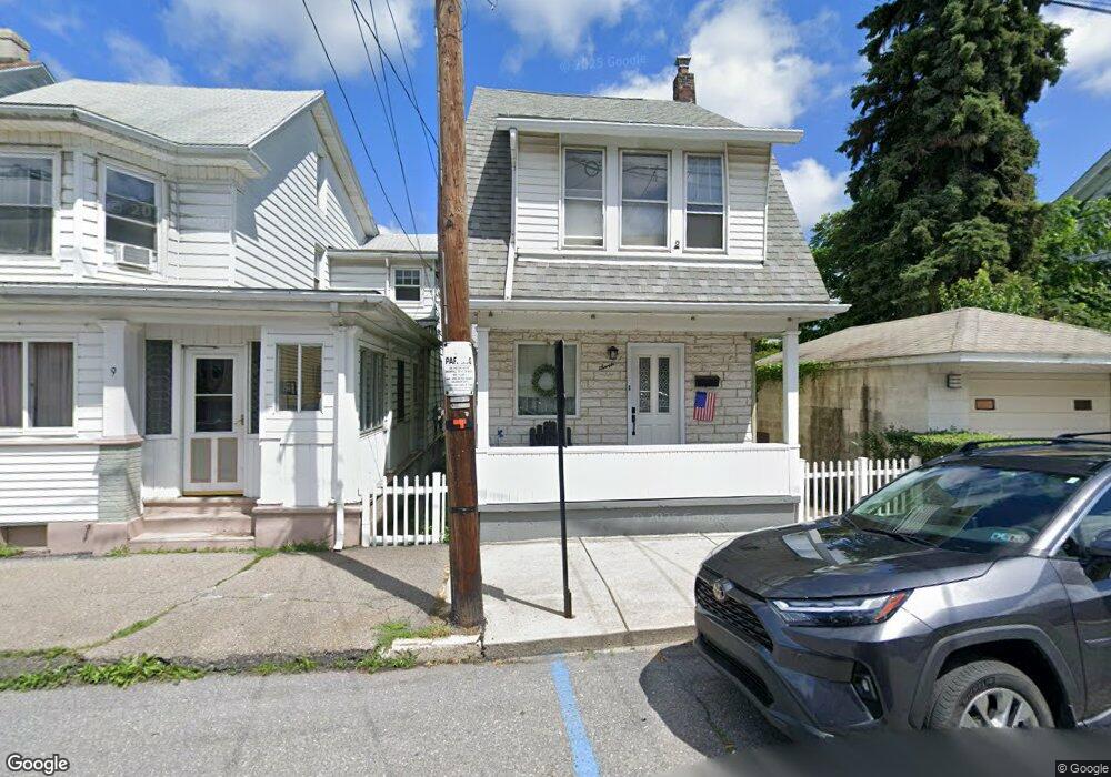 7 W Bertsch St, Lansford, PA 18232 - photo 1