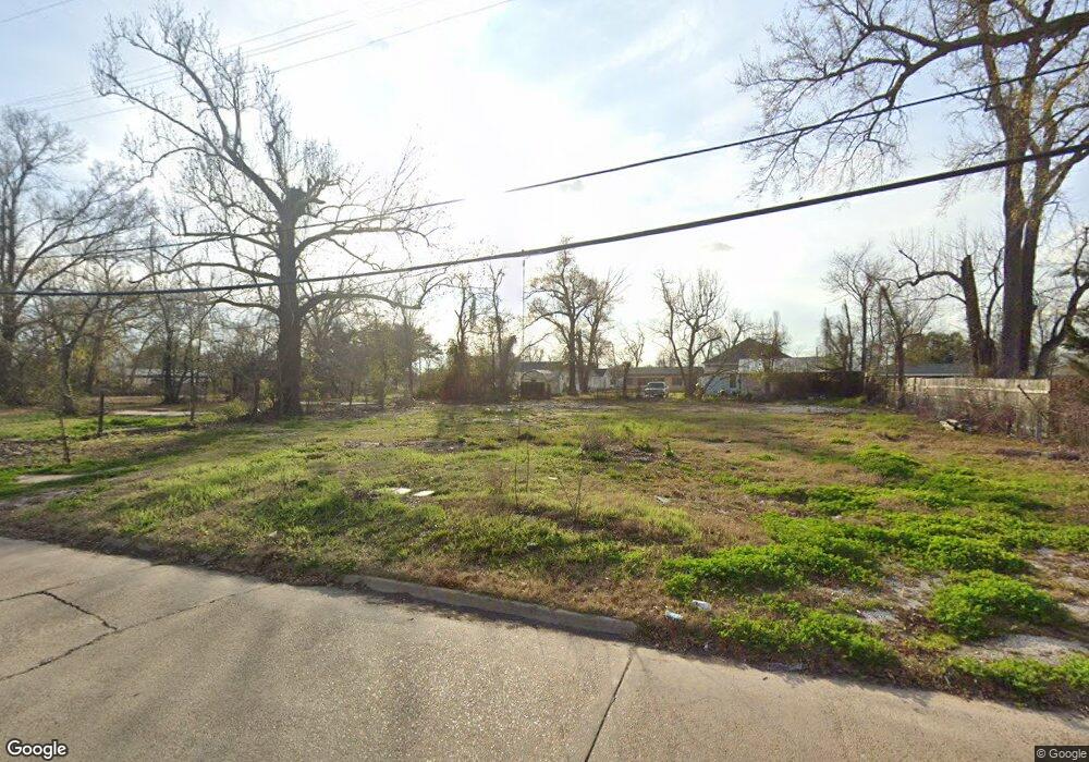 616 Rhodes St, Lake Charles, LA 70601 - photo 1