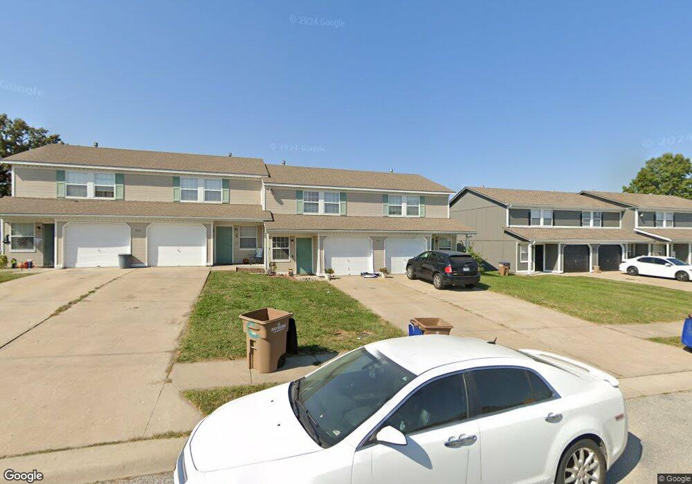 504 Sky Vue Dr, Raymore, MO 64083 - photo 1