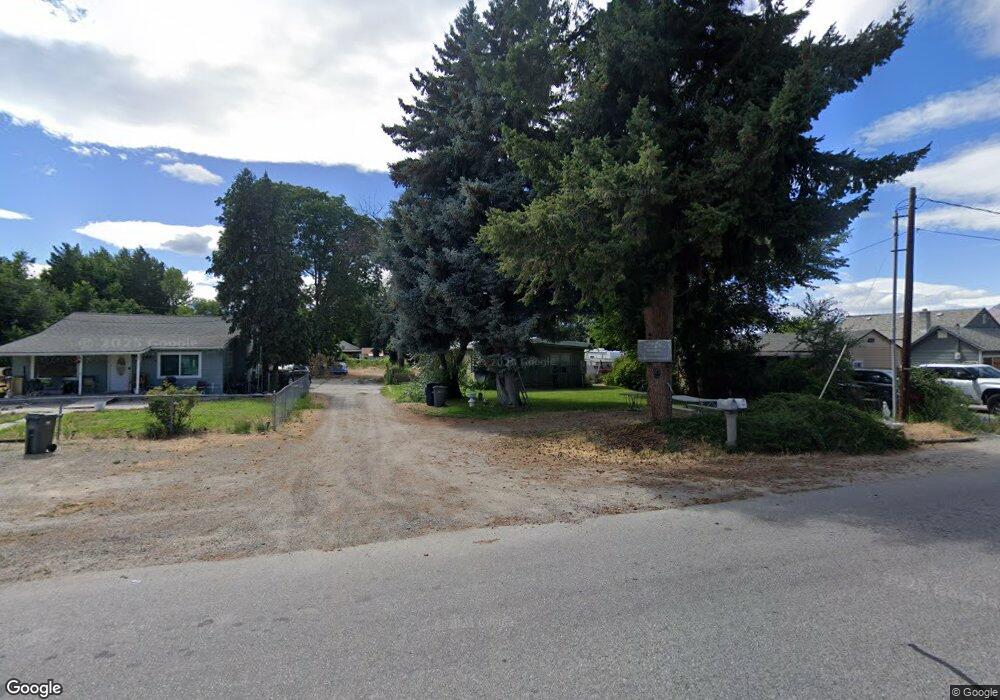 760 N Grover Place, East Wenatchee, WA 98802 - photo 1