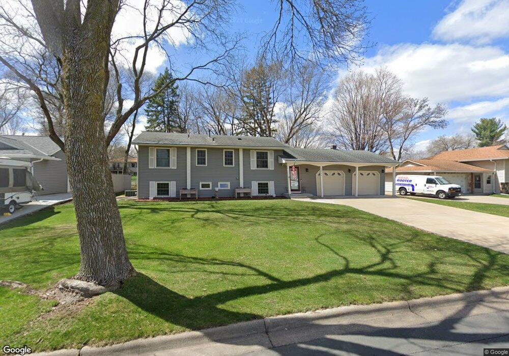 10756 Flora St NW, Coon Rapids, MN 55433 - photo 1