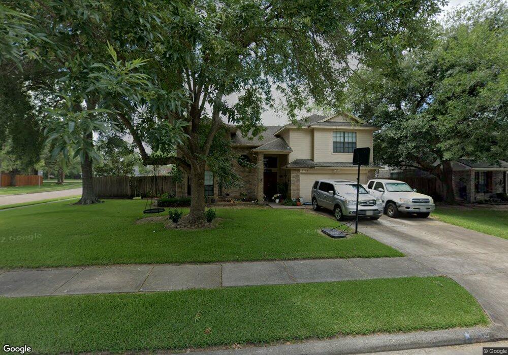 1910 Lavaca St, Friendswood, TX 77546 - photo 1