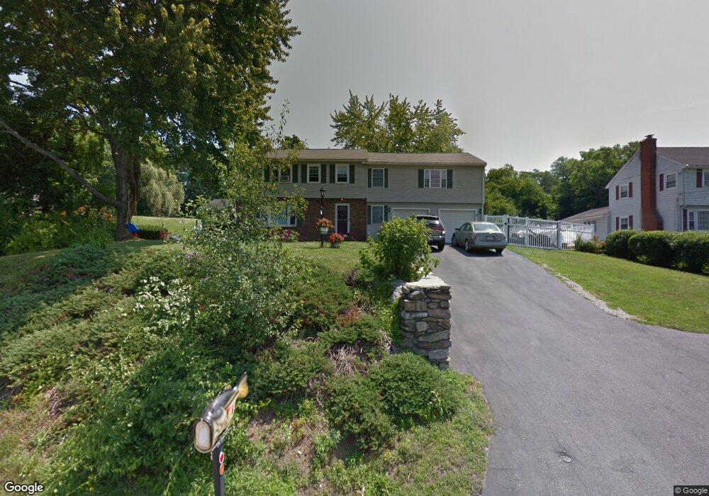 97 Old Marsh Hill Rd, Dracut, MA 01826 - photo 1