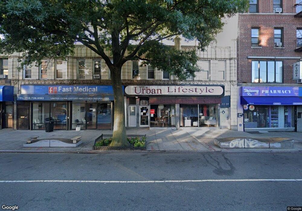 3237 Steinway St, Long Island City, NY 11103 - photo 1