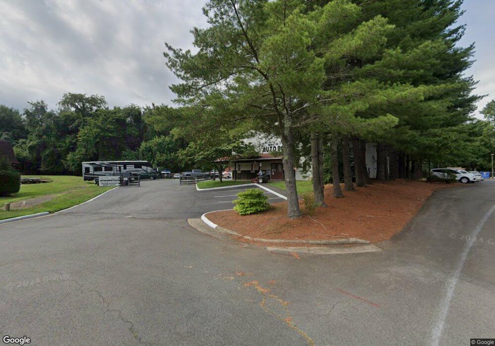 6657 Commerce Ct, Warrenton, VA 20187 - photo 1