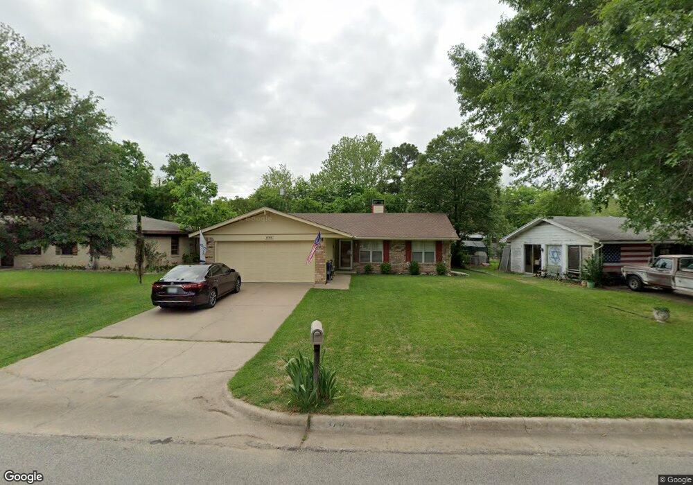 1704 Lyndale Dr, Ennis, TX 75119 - photo 1