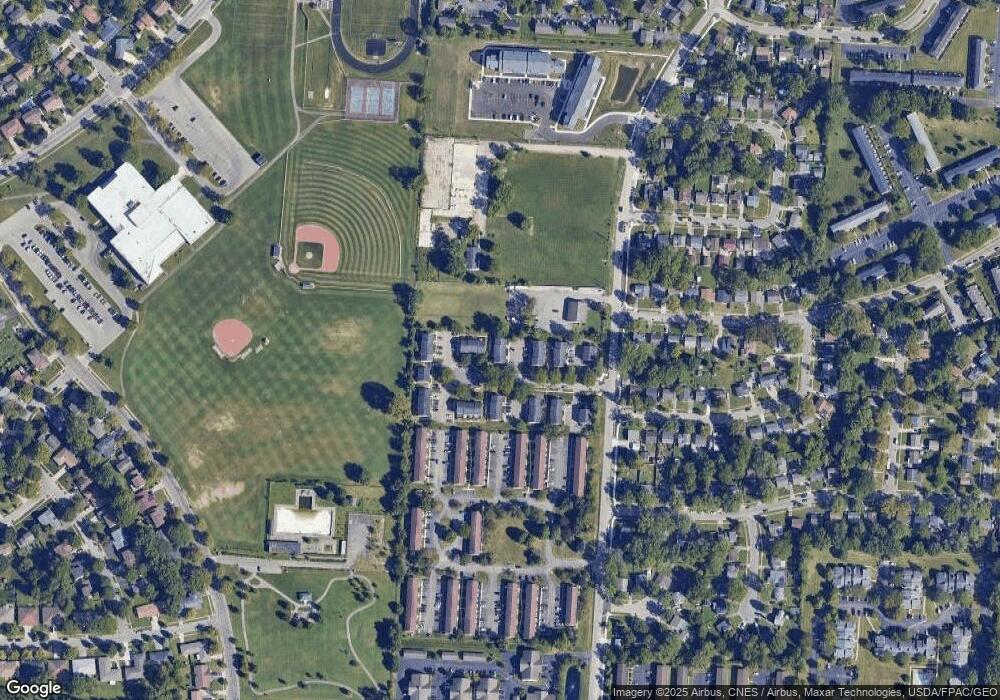 2092 Sprucefield Rd, Columbus, OH 43229 - photo 1