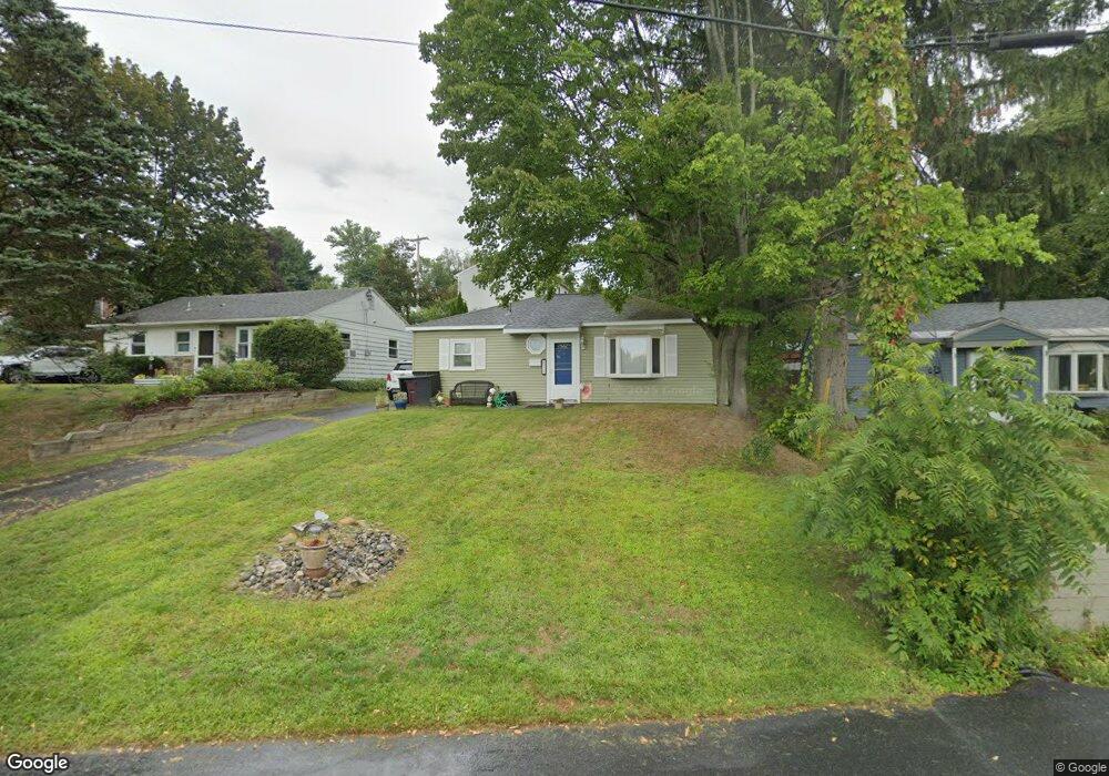 229 Lakeshore Dr, Rensselaer, NY 12144 - photo 1