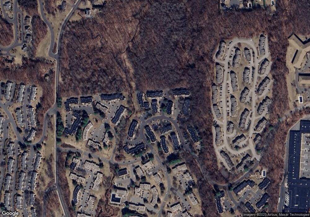 5 Hawthorn Ct, Cromwell, CT 06416 - photo 1