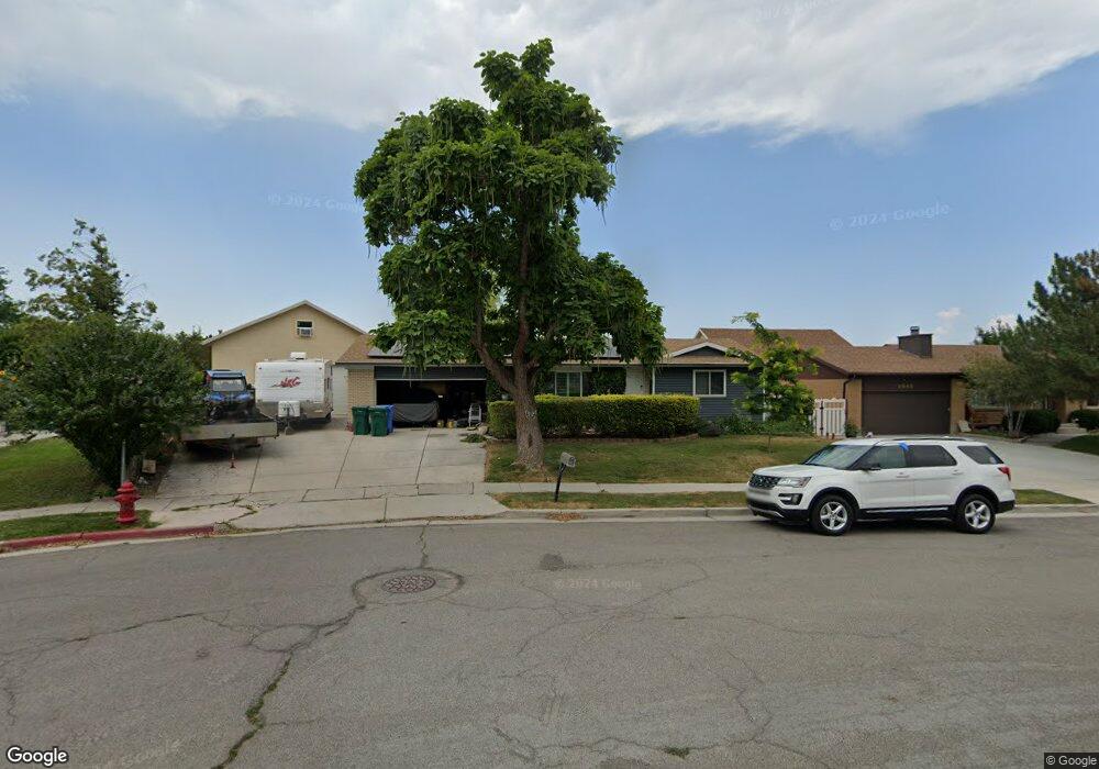 2856 W Lastrada Cir, Riverton, UT 84065 - photo 1