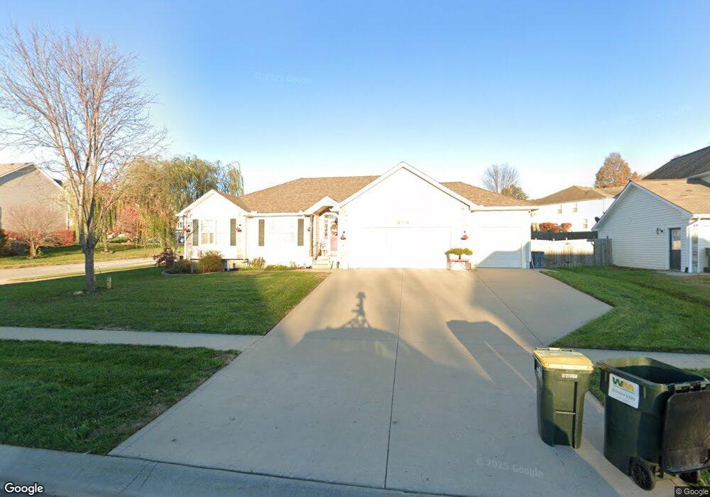 540 Creekside Ct, Lansing, KS 66043 - photo 1