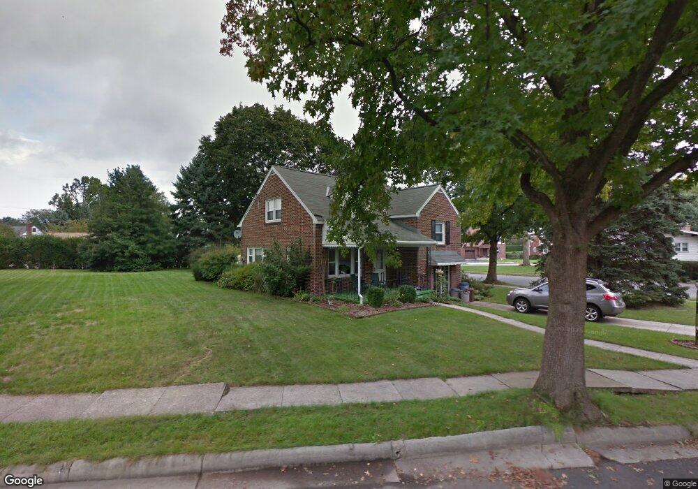 401 Lawrence Ave, Reading, PA 19609 - photo 1