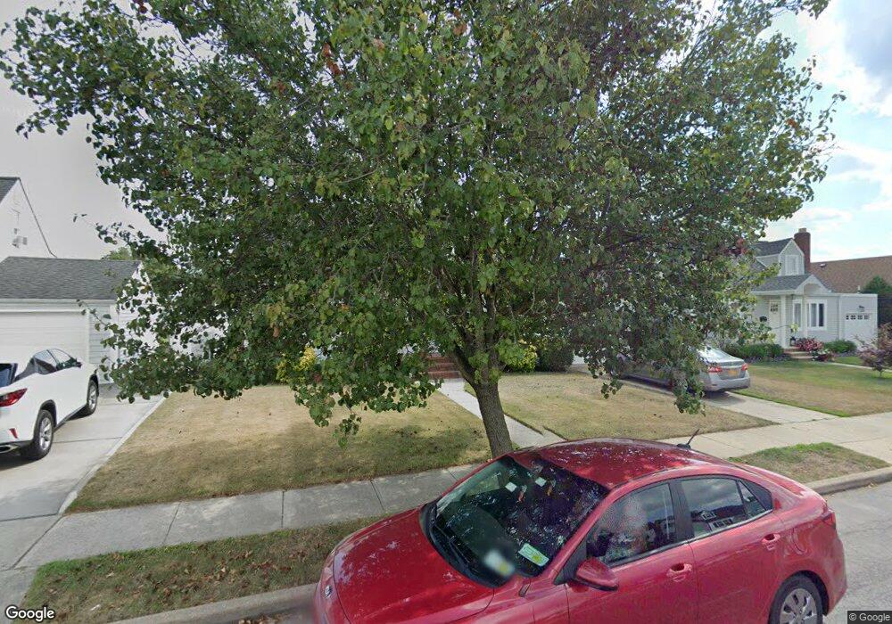 755 Caryl St, Franklin Square, NY 11010 - photo 1