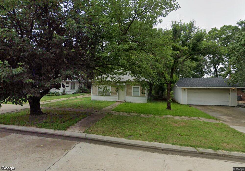 209 1/2 11th Ave NW, Ardmore, OK 73401 - photo 1