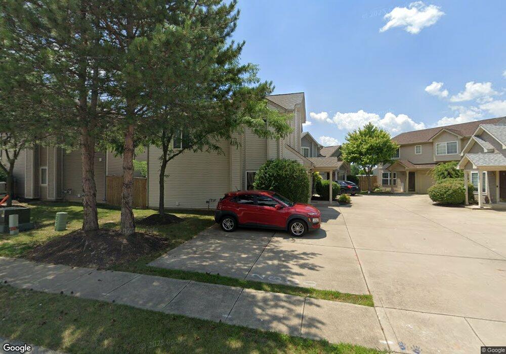 2600 Frasier Fir Dr, Greenwood, IN 46143 - photo 1