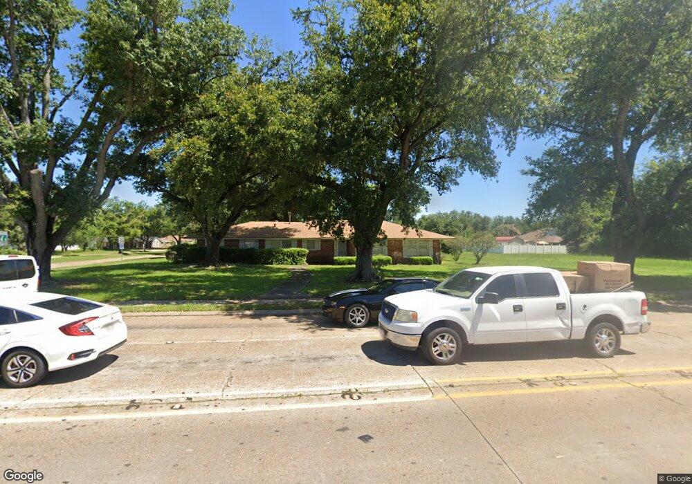 2201 E Prien Lake Rd, Lake Charles, LA 70601 - photo 1