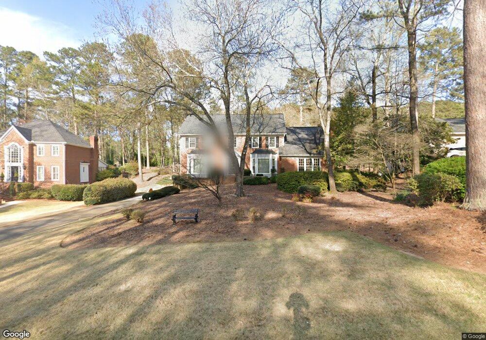 10385 Amberside Ct, Roswell, GA 30076 - photo 1