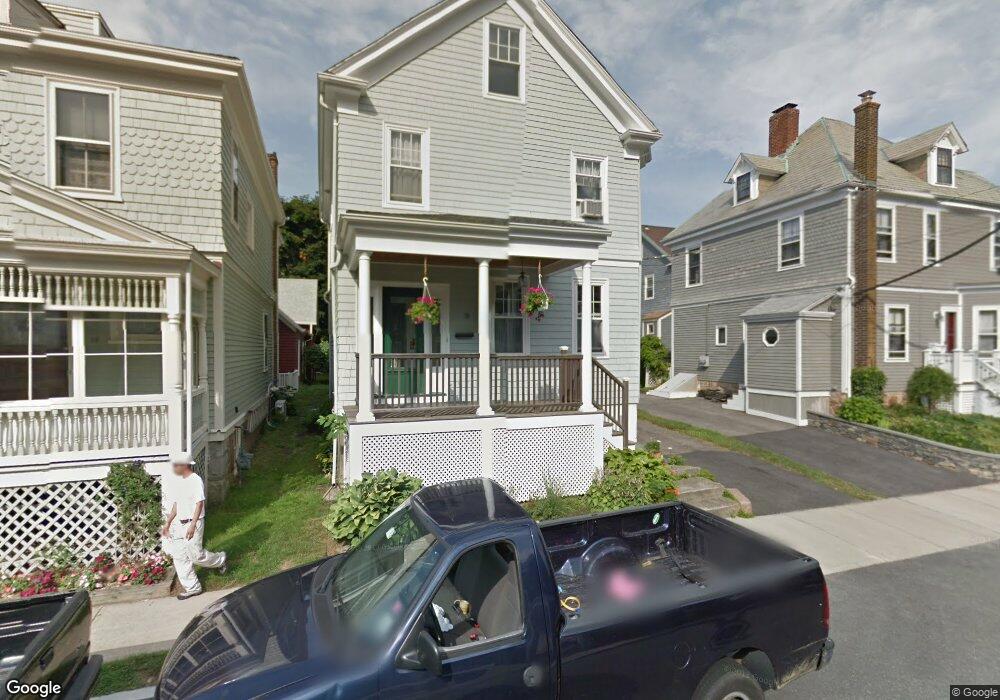 18 Bradford Ave, Newport, RI 02840 - photo 1