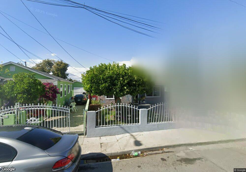 609 W Peach St, Compton, CA 90222 - photo 1