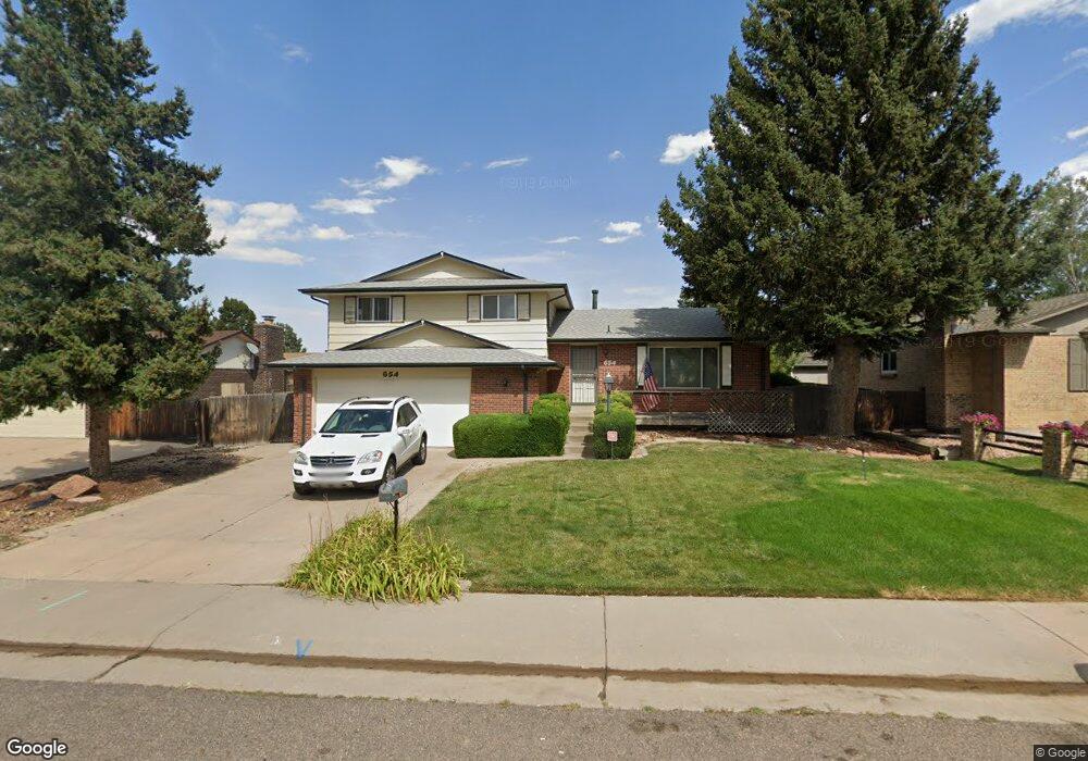 654 Ouray Way, Aurora, CO 80011 - photo 1