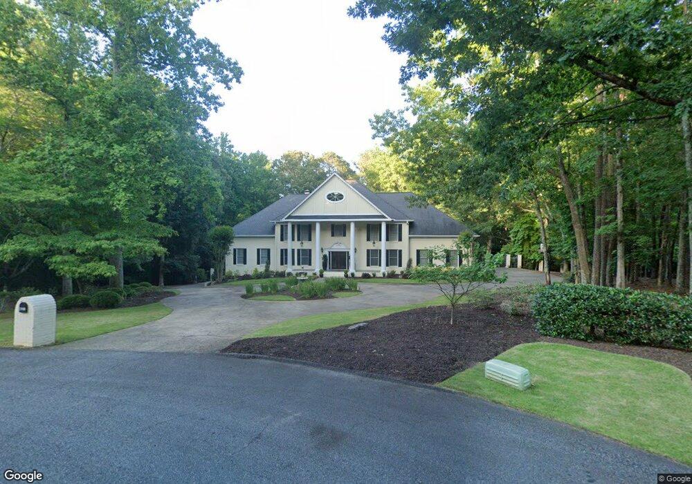 2040 Stonehedge Rd, Roswell, GA 30075 - photo 1