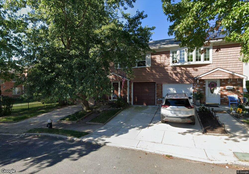 20 Fenway Cir, Staten Island, NY 10308 - photo 1