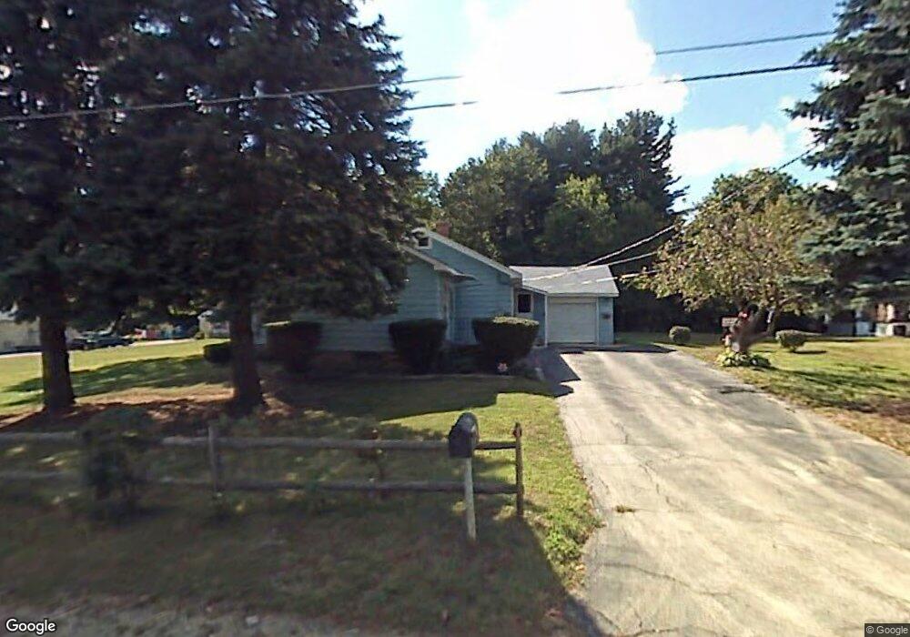 8 Wendover Rd, Holden, MA 01520 - photo 1