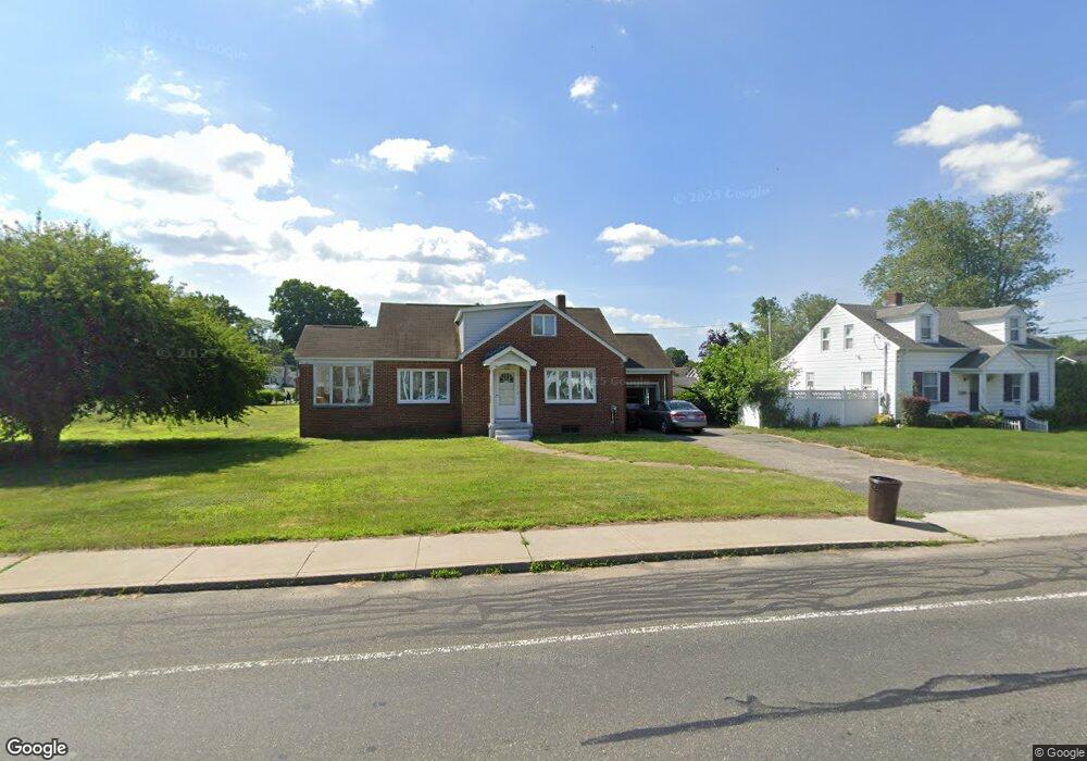 562 East St, Ludlow, MA 01056 - photo 1