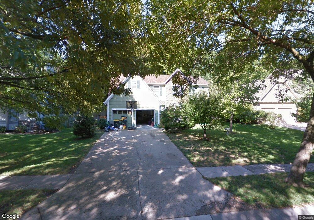 8414 Twilight Ln, Lenexa, KS 66219 - photo 1