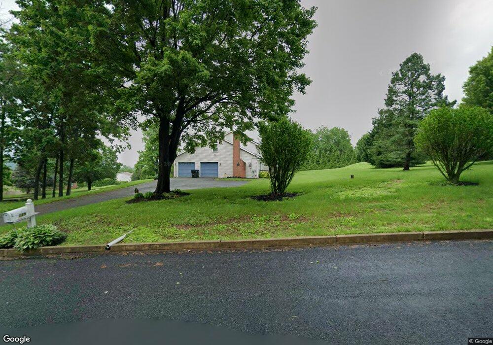 129 Fairfield Dr, Barto, PA 19504 - photo 1