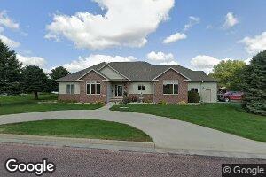 401 W 5th St, Platte, SD 57369