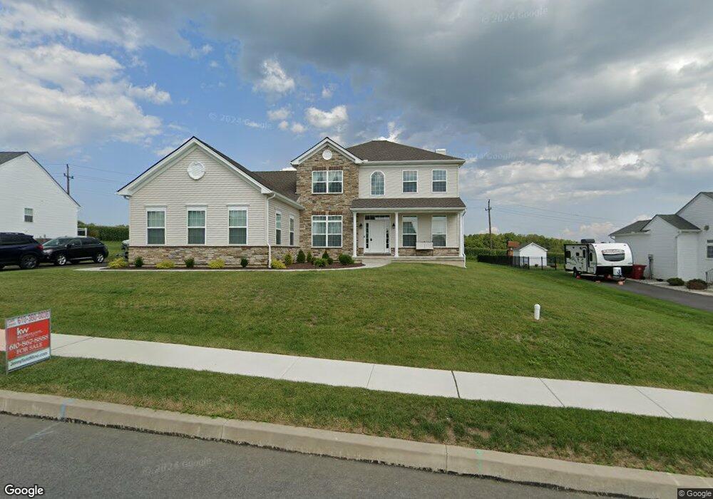 4731 Farrcroft Dr unit 93, Easton, PA 18040 - photo 1