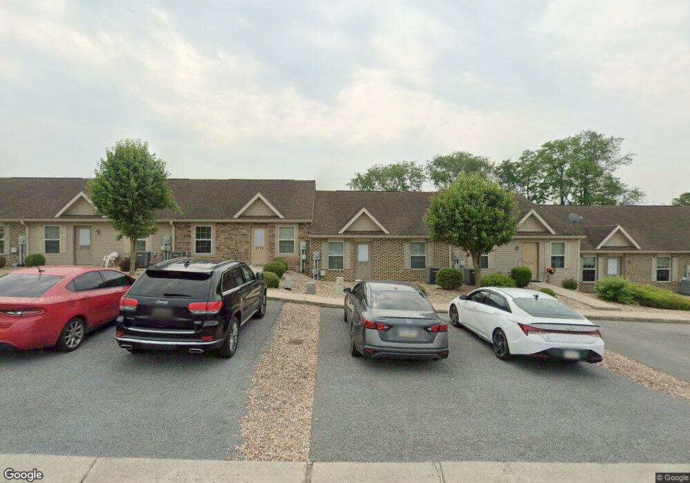 2772 Roosevelt Dr, Chambersburg, PA 17201 - photo 1