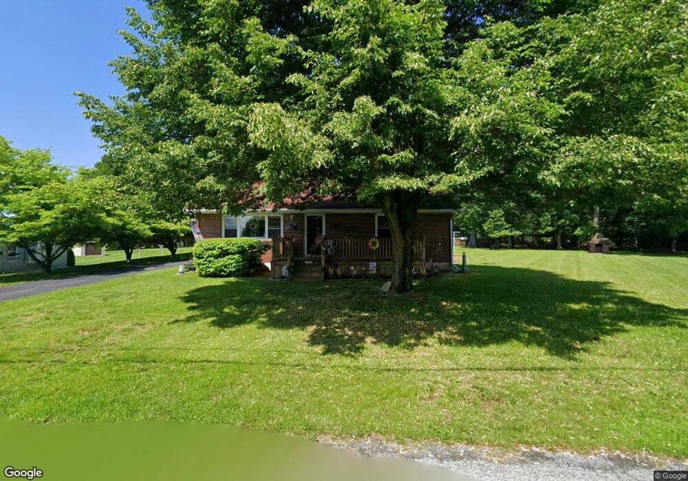 2932 Edgewood Ct, Orefield, PA 18069 - photo 1