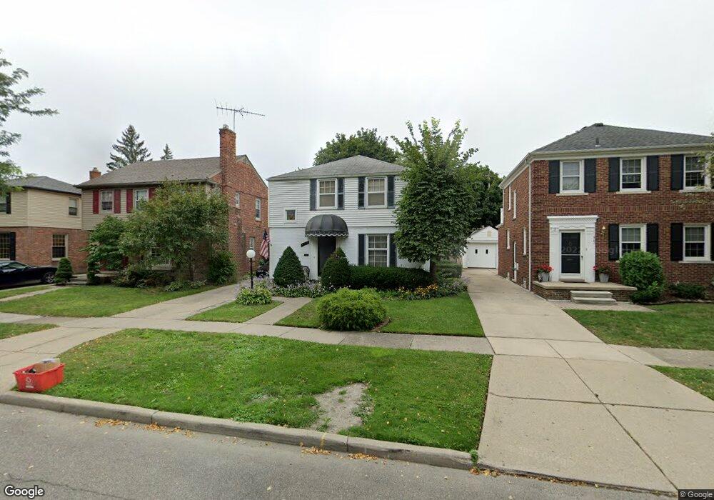 421 Lothrop Rd, Grosse Pointe Farms, MI 48236 - photo 1