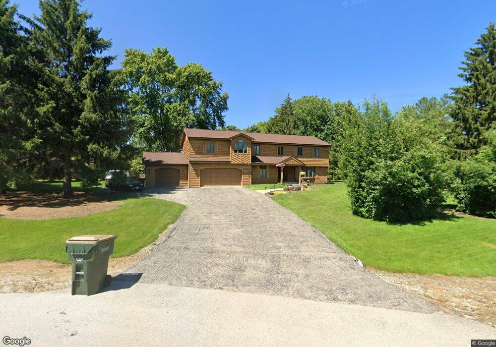 10S180 Alan Rd, Naperville, IL 60564 - photo 1