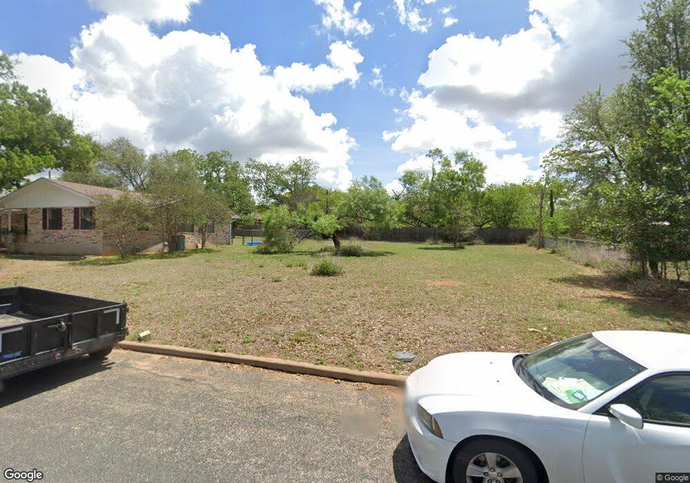 1013 Avenue B, Fredericksburg, TX 78624 - photo 1