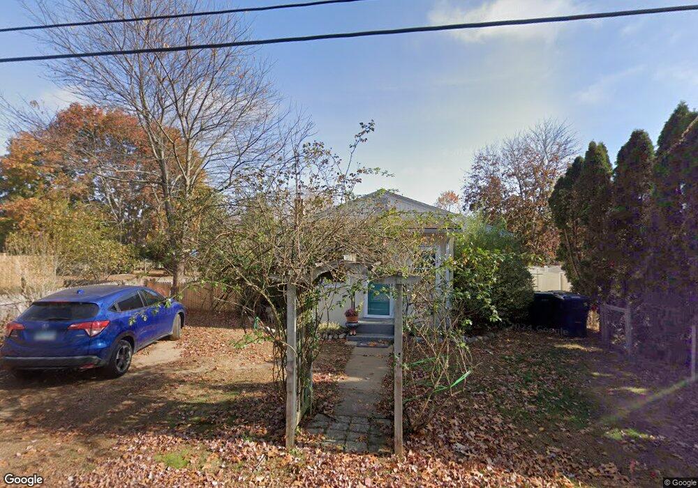 28 Hawks Nest Rd, Old Lyme, CT 06371 - photo 1