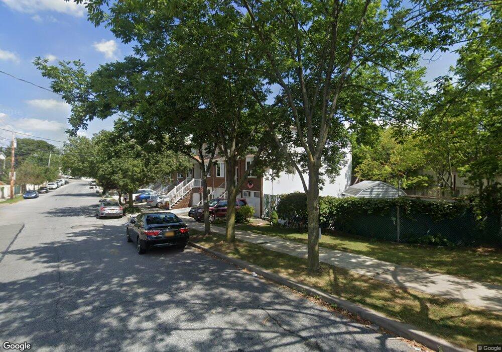 104 N Railroad Ave, Staten Island, NY 10304 - photo 1