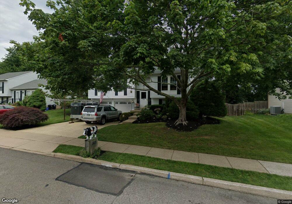 143 Penns Grant Dr, Morrisville, PA 19067 - photo 1