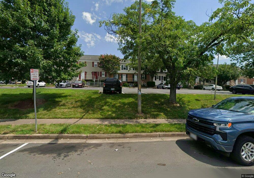 14463 Saint Germain Dr, Centreville, VA 20121 - photo 1